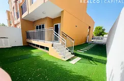 3 BEDROOMS WITH BASEMENT / CORNER / SINGLE ROW