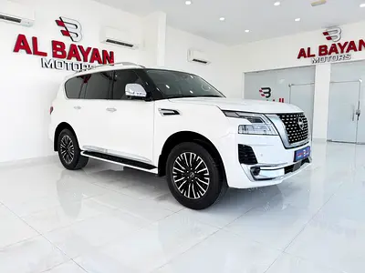 نيسان باترول بلاتينيوم SE V6 ابيض / زعفراني 2024 خليجي