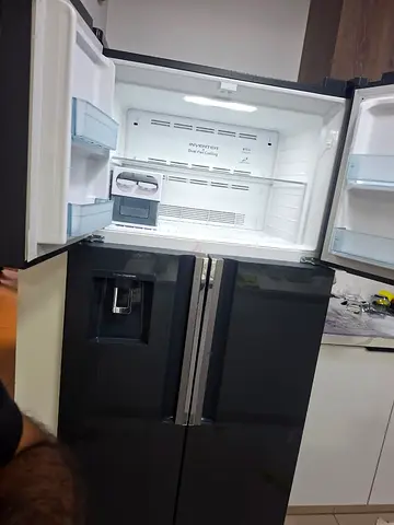 Hitachi latest model 4 door fridge freezer same like new condition perfect working