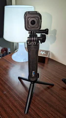 GoPro HERO Session 5 free GoPro Tripod/Grip