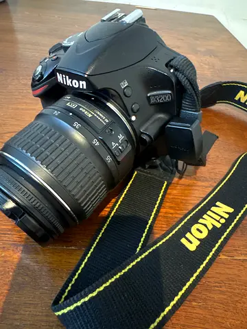 Nikon D3200 DSLR with 18-55mm VR Lens, 50mm 1.8, Sigma 70-300mm and Tamron 18-270mm Good Condition