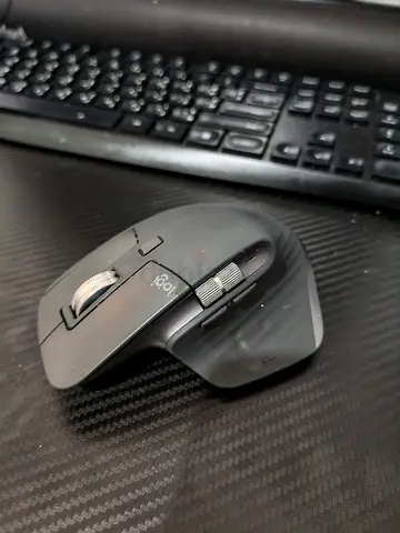 Logitech MX Master 3S Wireless Mouse Standard Edition with Logi Bolt USB Receiver, Ultra-fast Scroll