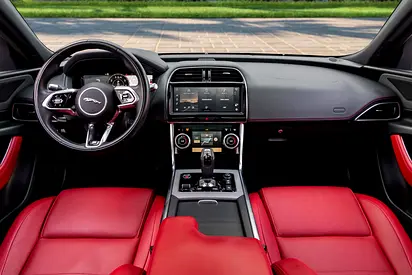 2021 Jaguar XE 照片 8