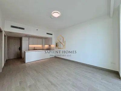 Untouched - Fitted Kitchen - Park Views!