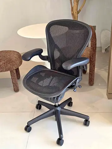 Herman Miller Fully Adjustable
The Most Comfortable Office Chair
Great for Back support Posture