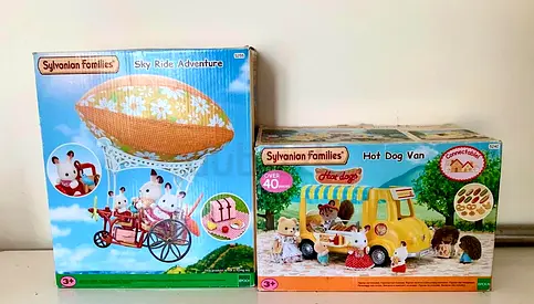 Sylvanian Families Sky Ride Adventure + Hot Dog Van.
