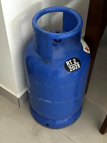 Gas cylinder