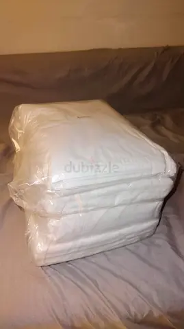 New Sealed White Duvet/Comforter Set - King/Queen (220*260)