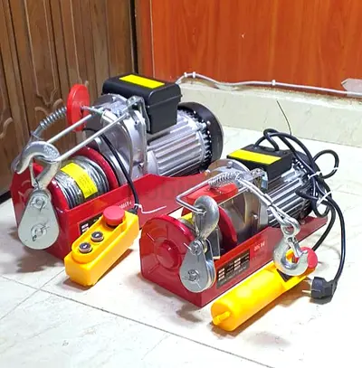 Electric Wire Rope Hoist 500kg - Pair, Good Working Condition winch