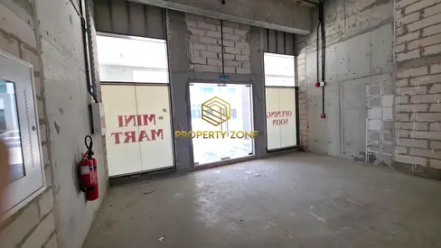متجر شل للبيع بالتجزئة | عزيزي ريفييرا 67 | مواجهة الشارع