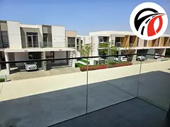 3BED+MAID |SINGLE ROW |PREMIUM FINISHES