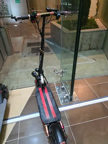 Electric scooter
