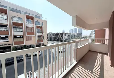 Corner Apartment | Spacious | Well Maintained