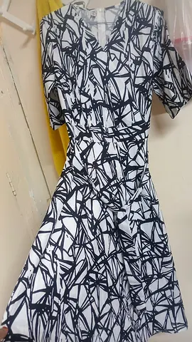 Black and white patterned sleeveless dress, size D