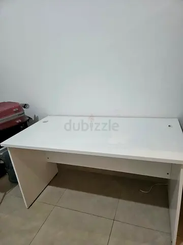 Simple white office desk — PERFECT condition like new