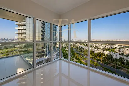 BRIGHT & SPACIOUS | LARGE BALCONY | 2 BEDROOM