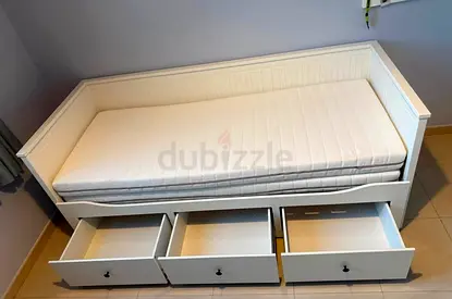 Ikea hemnes day bed with mattress