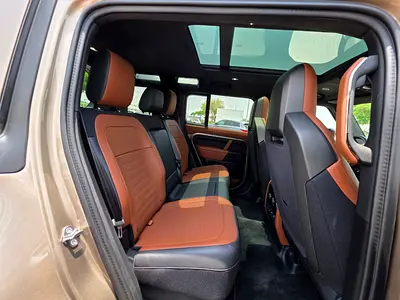 2025 LAND Rover DEFENDER — миниатюра 17