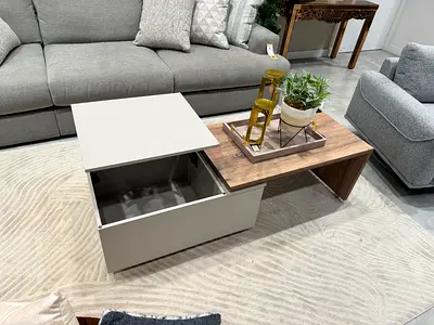 FIRE SALE! 🔥🔥 Modern two-tone sliding coffee table with storage for urgent sale. April 2026 bought