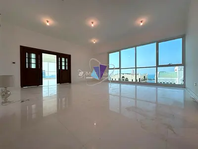 Luxury 5BR Penthouse | Panoramic Sea Views