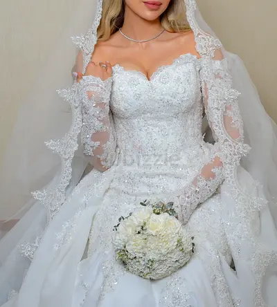 Luxury Custom-Made Wedding Dress | 3-Piece Set | Mermaid with Detachable Overskirt