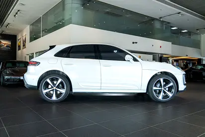 صورة 4 لـ 2022 Porsche MACAN
