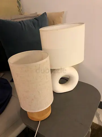 2 lamps