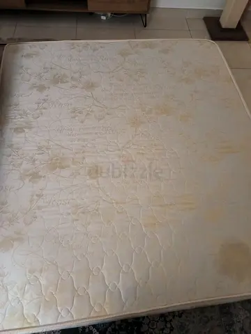 Used double mattress in good condition - 180x200