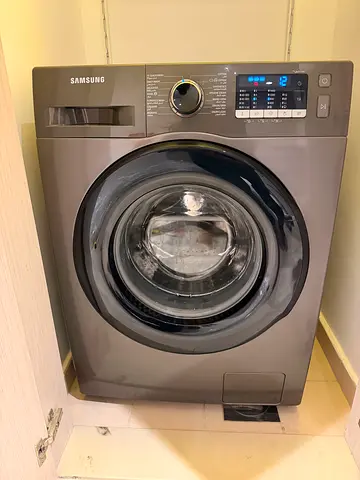 Samsung 8kg washing machine same like New