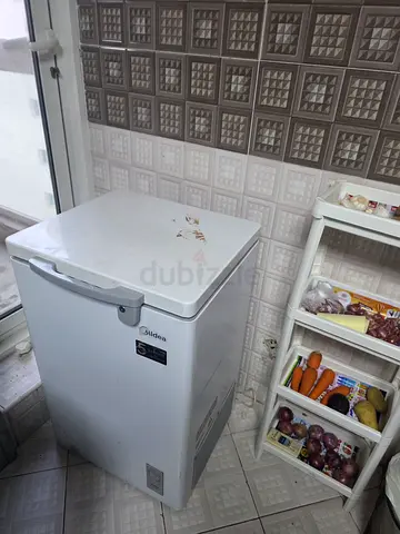 Small chest freezer - used, good working condition