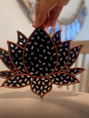 Handcrafted Lotus-Shaped Wooden Inlay Wall Decor / Trivet