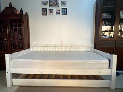 Daybed with mattress