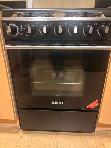AKAI Gas Cooker with Oven