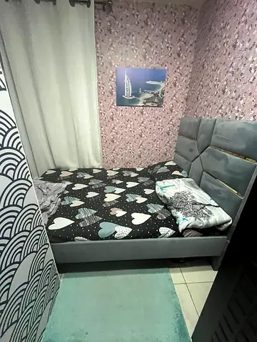 partition near the garden metro station