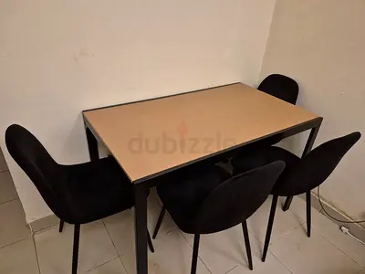 Dining Table with 4 Chairs.