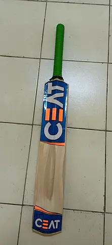 Cricket bat