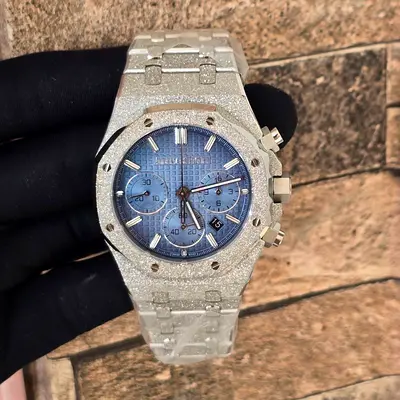 Available new 🤩 Ap for man super master with original box  Swiss movement 🔥🔥🔥