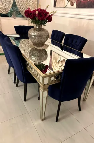 Classy Mirrored Glass Top Dining Table / no chairs