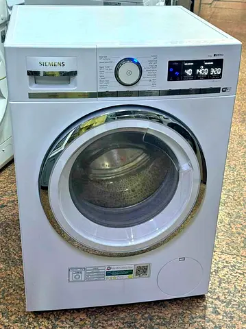 Siemens iQ700 washing machine