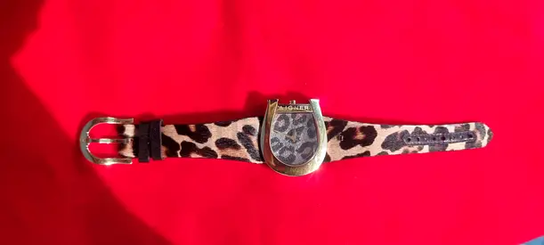 Leopard print womens wristwatch with gold-tone case