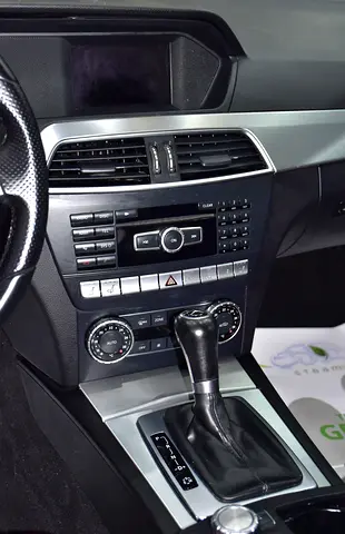 2015 Mercedes-BENZ C-CLASS — миниатюра 13