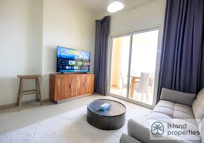 Scenic Sea-View Studio | Modern Royal Breeze Living