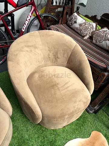 Fancy Armchair - Comfortable Swivel Style (pair)