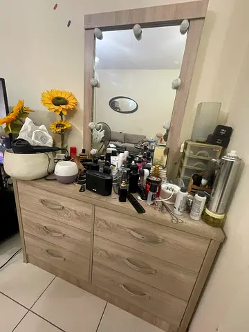 Wooden dresser with mirror and 6 drawers - light oak finish