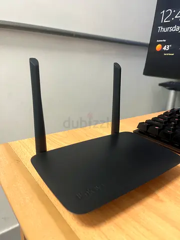 ASUS Dual-Band WiFi Router with Dual Antennas - Good Condition