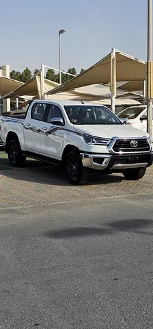Toyota Hilux SR5 2024 GCC Specs