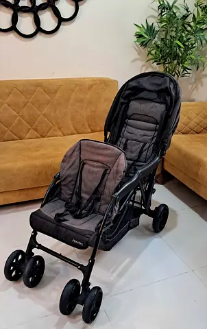 للبيع عربة اطفال للتوأم Twin stroller for sale