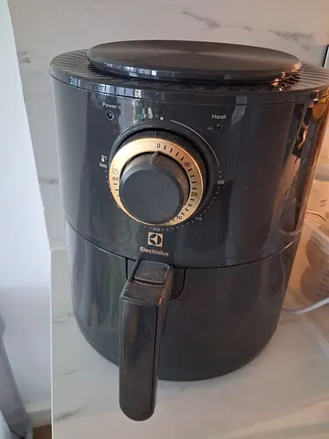 Electrolux Compact Air Fryer - Good Working Condition
