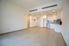 Best Building in MJL Open views Quiet location