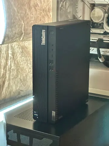 Lenovo Thinkcentre i7-14700 32gb DDR5 1tb gen4 ssd - warranty 2028